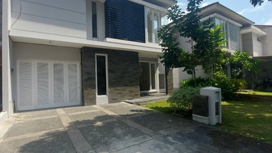 Rumah Sewa Nyaman Lokasi Suvarna Sutera, Tangerang, LB 250m²