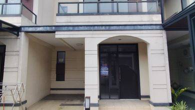 Rumah Eksklusif LT 66 m2, di Suvarna Sutera, Tangerang