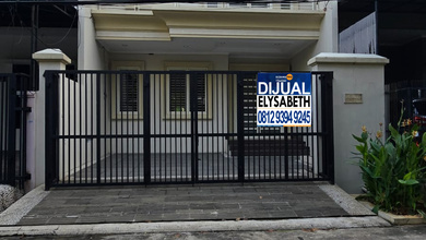 Rumah Mewah di Kawasan Pegangsaan, Jakarta Utara, LB 210m², Harga 3,4 Miliar