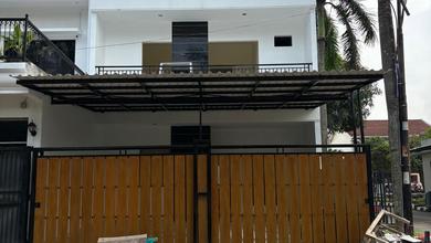 Rumah Favorit di Villa Melati Mas, Tangerang Selatan, 4 KT, Harga 2,5 Miliar