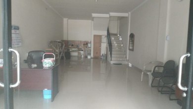 Jual Cepat Ruko 3lt Luas 240m2 di Cempaka Putih Jakpus