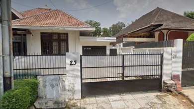 Sewa Cepat Rumah View Danau Luas 780m2 Parkir 6 Mobil di Menteng