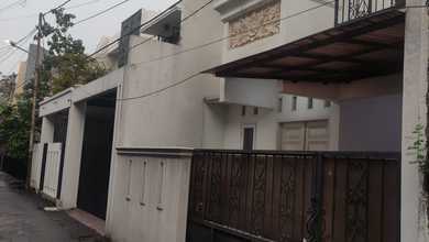 Disewa Rumah Luas 150m2 Cocok Hunian Dan Usaha di Tebet