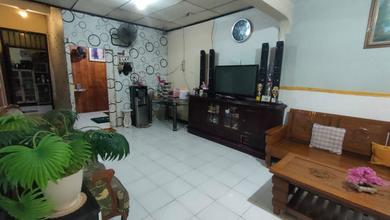 Kesempatan Rumah di Menteng, Jakarta Pusat, LB 90m², Harga 1,1 Miliar