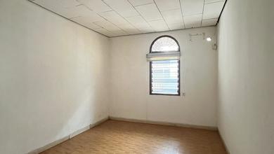 Rumah Sewa Murah Lokasi Menteng, Jakarta Pusat, LB 700m²