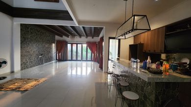 Rumah Area Premium BSD, Tangerang Selatan - Harga Menarik 3,7 Miliar