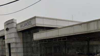 Jual Tanah Lokasi Komplek TB Simatupang Pemandangan Danau dan Taman