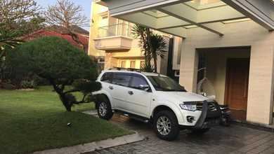 Jual Rumah Bagus LT 800 m2 area Cinere, Depok