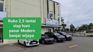 Ruko Sudah Renovasi 2,5 lantai di Pasar modern banjar wijaya 