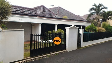 Rumah Mewah LT 515 m2, di Kebayoran Lama, Jakarta Selatan