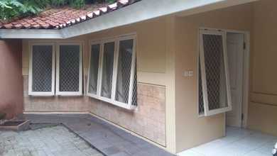 Disewakan Gudang Kecil Di Cluster Sektor 9.