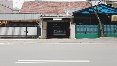 Hunian Mewah di Kebayoran Baru, Jakarta Selatan, 3 KT, LT 152m²