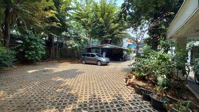 Tanah Luas 794 m2 Area Strategis Mampang Prapatan, Dijual Terjangkau