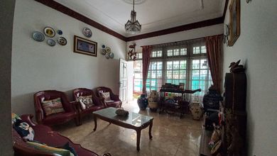 Dijual rumah Premium di Mampang Prapatan, Jakarta Selatan - LT 197m²
