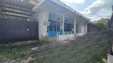 Rumah Mewah di Caturtunggal, Sleman, 7 Kamar Tidur, LT 313m²