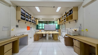 Ruko Disewakan Perlantai Strategis Pinggir Jalan Raya Daan Mogot Raya Jakarta Barat