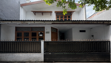 Dijual Rumah Nyaman di Tanjung Duren, Jakarta Barat - LT 77m²