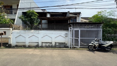 Rumah Area Luxury Duri Kepa, Jakarta Barat - Harga Menarik 3 Miliar