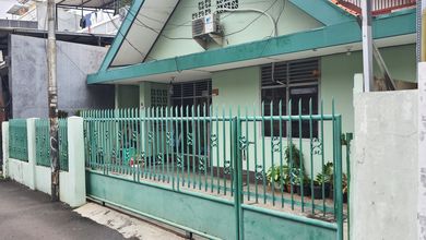 Rumah Area Luxury Grogol, Jakarta Barat - Harga Terbaik 3,2 Miliar