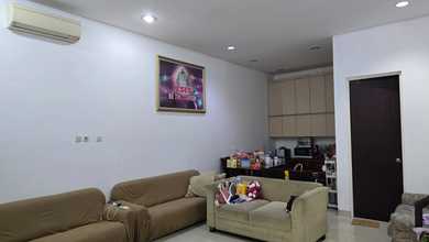 For Sale rumah Eksklusif di Daan Mogot, Jakarta Barat - LT 120m²