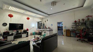 Rumah Premium area Jelambar, Jakarta Barat, Luas 300 m2