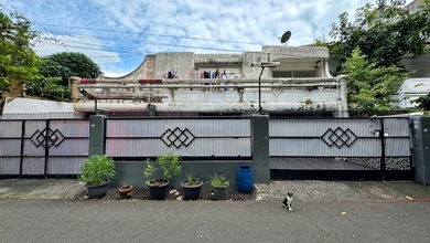 Jual Rumah Bagus LT 315 m2 di Tomang, Jakarta Barat