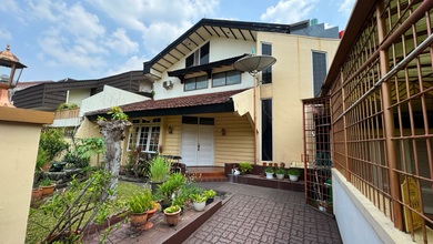 For Sale rumah Eksklusif di Duri Kepa, Jakarta Barat - LT 300m²