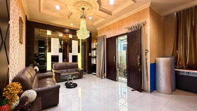 Kesempatan Langka, rumah Mewah di Tomang, Jakarta Barat, LB 231m²