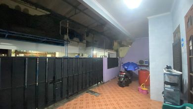 Rumah Dijual di Tanjung Duren, Jakarta Barat, LB 84m², Harga Terbaik!