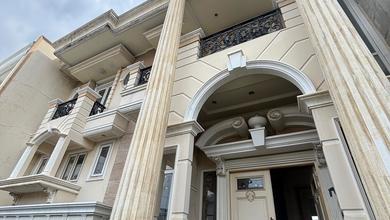 Rumah Area Luxury Green garden, Jakarta Barat - Harga Menarik 9 Miliar