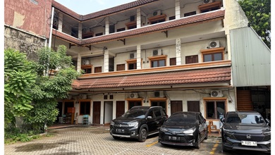 Rumah Kost 90 Kt Strategis Pinggir Jalan Kemanggisan Jakarta Barat