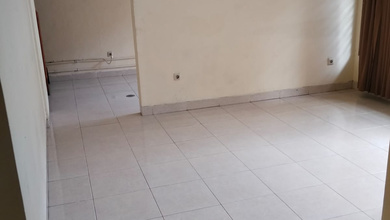 Dikontrakkan Rumah Terjangkau di Tanjung Duren, Jakarta Barat, LT 104m²