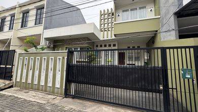 Jual Rumah Megah Luas 150 m2 Area Taman Ratu, Jakarta Barat
