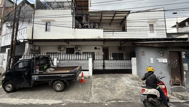 Rumah Kost Pasive Income 1 M/th Strategis Binus Kemanggisan Jakarta Barat