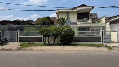 Hunian Prestisius di Kawasan Duri Kepa, Jakarta Barat, LB 279m², Harga 15 Miliar