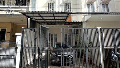 Rumah Premium di Taman Ratu, Jakarta Barat, LT 165 m2