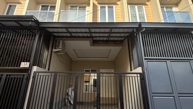 Rumah Siap Pakai di Area Grogol, Jakarta Barat, LT 52m²