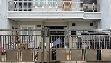 Hunian Mewah di Kawasan Taman Ratu, Jakarta Barat, LB 300m², Harga 4,8 Miliar