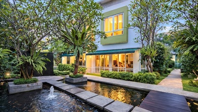 Rumah Area Luxury Tomang, Jakarta Barat - Harga Menarik 5,5 Miliar