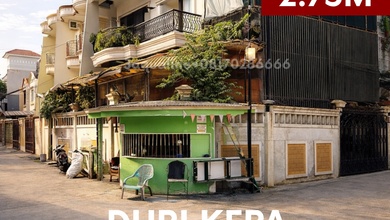 Rumah Mewah di Kawasan Duri Kepa, Jakarta Barat, LB 270m², Harga 2,75 Miliar