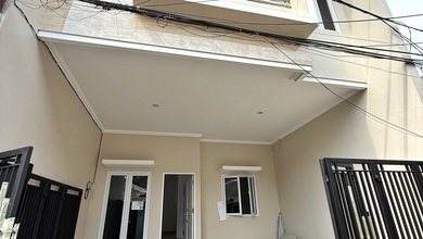 Promo Rumah di Tanjung Duren, Jakarta Barat, LB 124m², Harga 1,85 Miliar