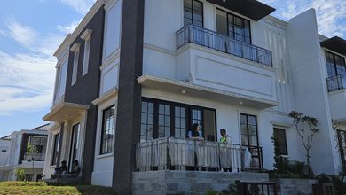 Penawaran Langka, rumah Prestisius di Pantai Indah Kapuk 2, Jakarta Utara, LB 341m²