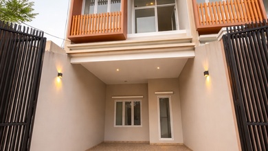 Rumah Elegan di Tomang, Jakarta Barat, 4 KT, LT 90m²