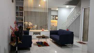 Dijual rumah Mewah di Sunrise Garden, Jakarta Barat - LT 130m²