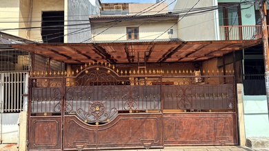 Dijual Rumah Strategis di Taman Ratu, Jakarta Barat - LT 96m²