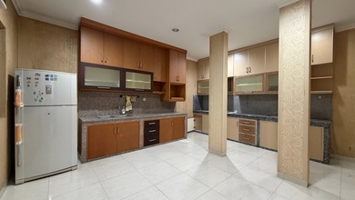 Rumah Sewaan Murah di Green garden, Jakarta Barat, 7 KT, Harga 140 Juta /tahun