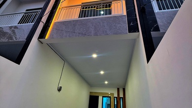 Hunian Elegan di Tanjung Duren, Jakarta Barat, 5 Kamar Tidur, LT 67m²