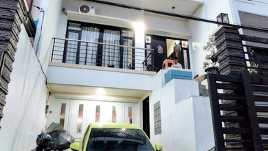 Rumah Elegan di Taman Ratu, Jakarta Barat, 5 KT, LT 96m²