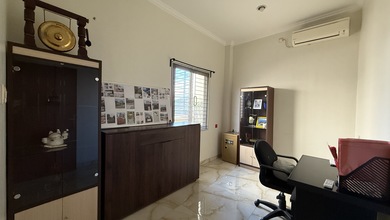 Rumah Usaha Luas Dipinggir Jalan Raya Ramai Lancar Duri Kepa Jakarta Barat