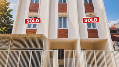 Rumah Dijual di Tanjung Duren, Jakarta Barat, LB 90m², Harga Kompetitif!